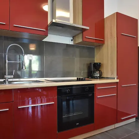 Directly On The In Apartamento